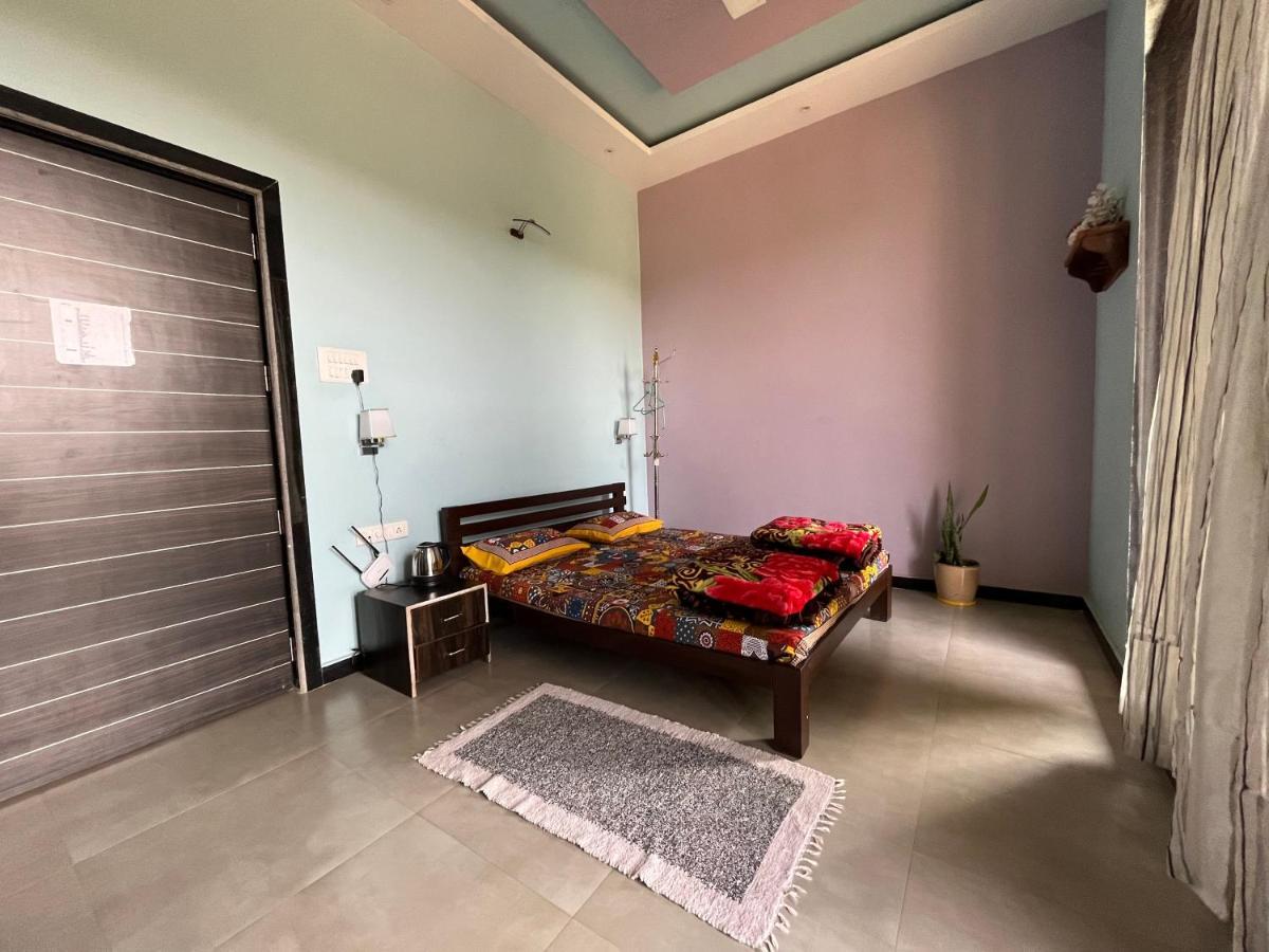 Rutu Enclave Bed & Breakfast Murūd Екстериор снимка