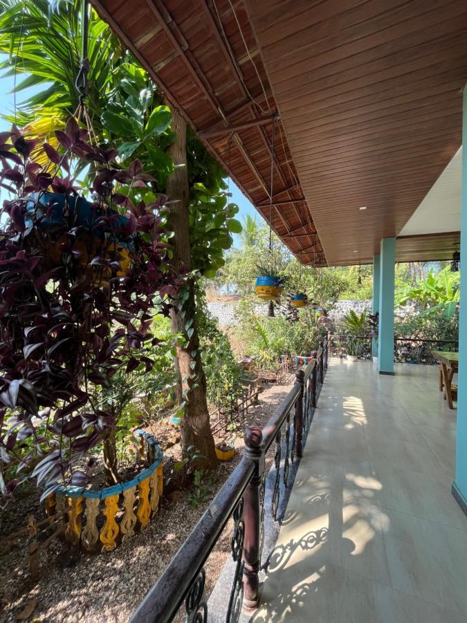 Rutu Enclave Bed & Breakfast Murūd Екстериор снимка