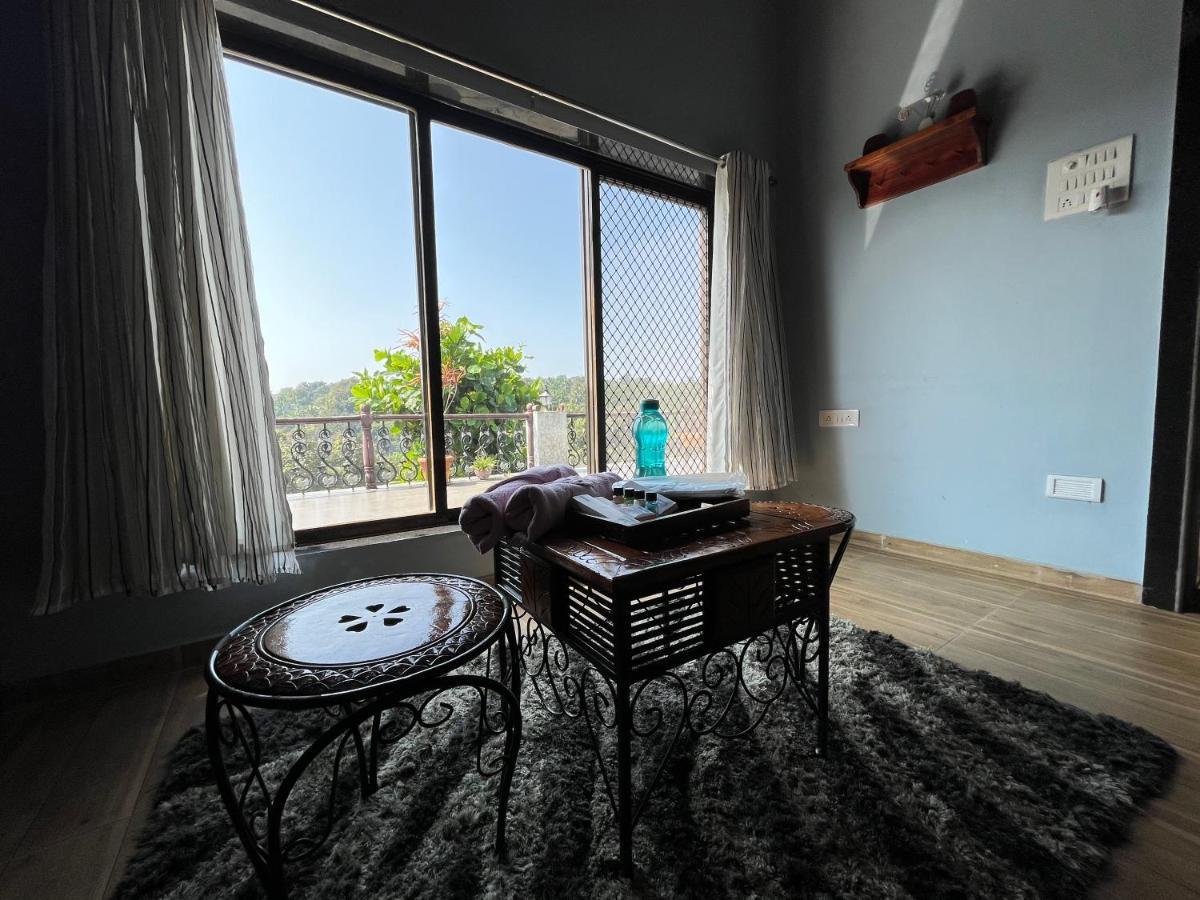 Rutu Enclave Bed & Breakfast Murūd Екстериор снимка