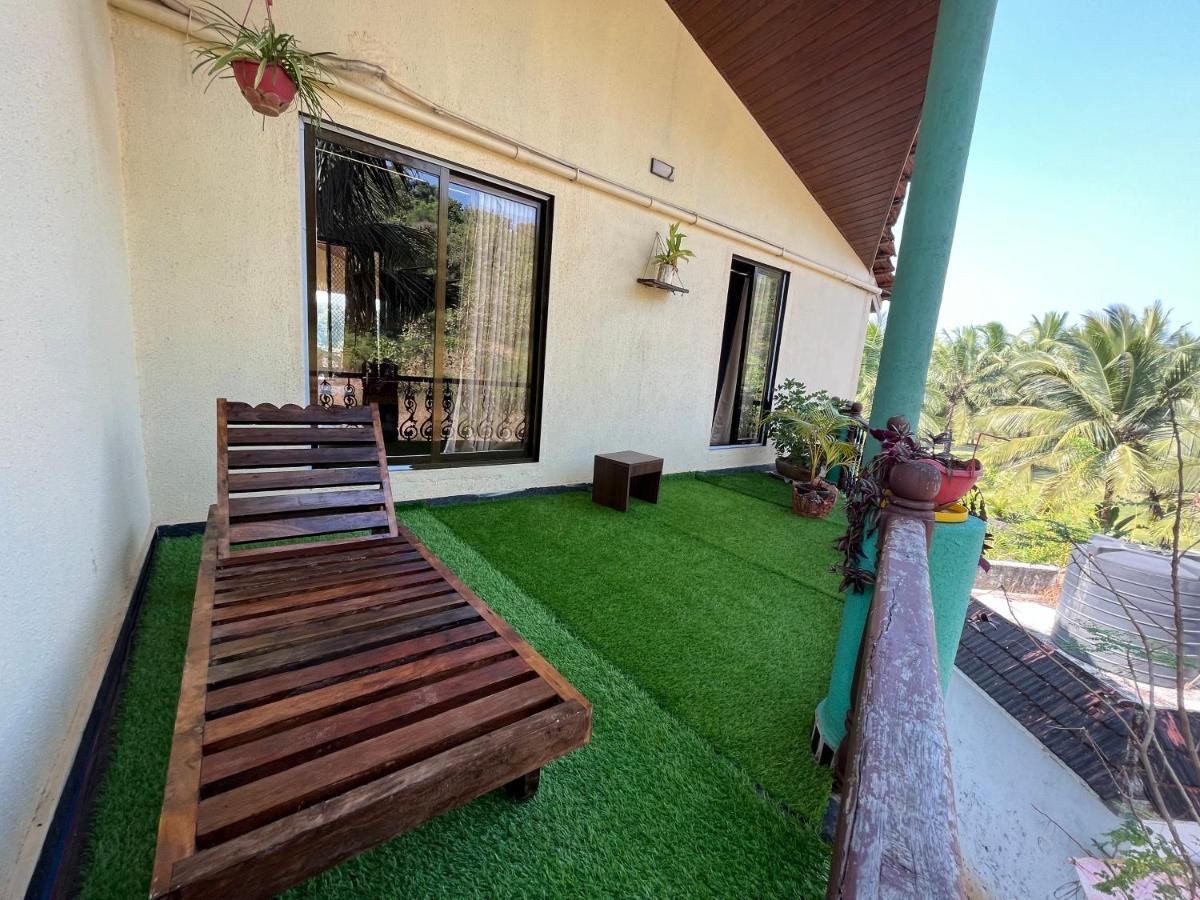 Rutu Enclave Bed & Breakfast Murūd Екстериор снимка