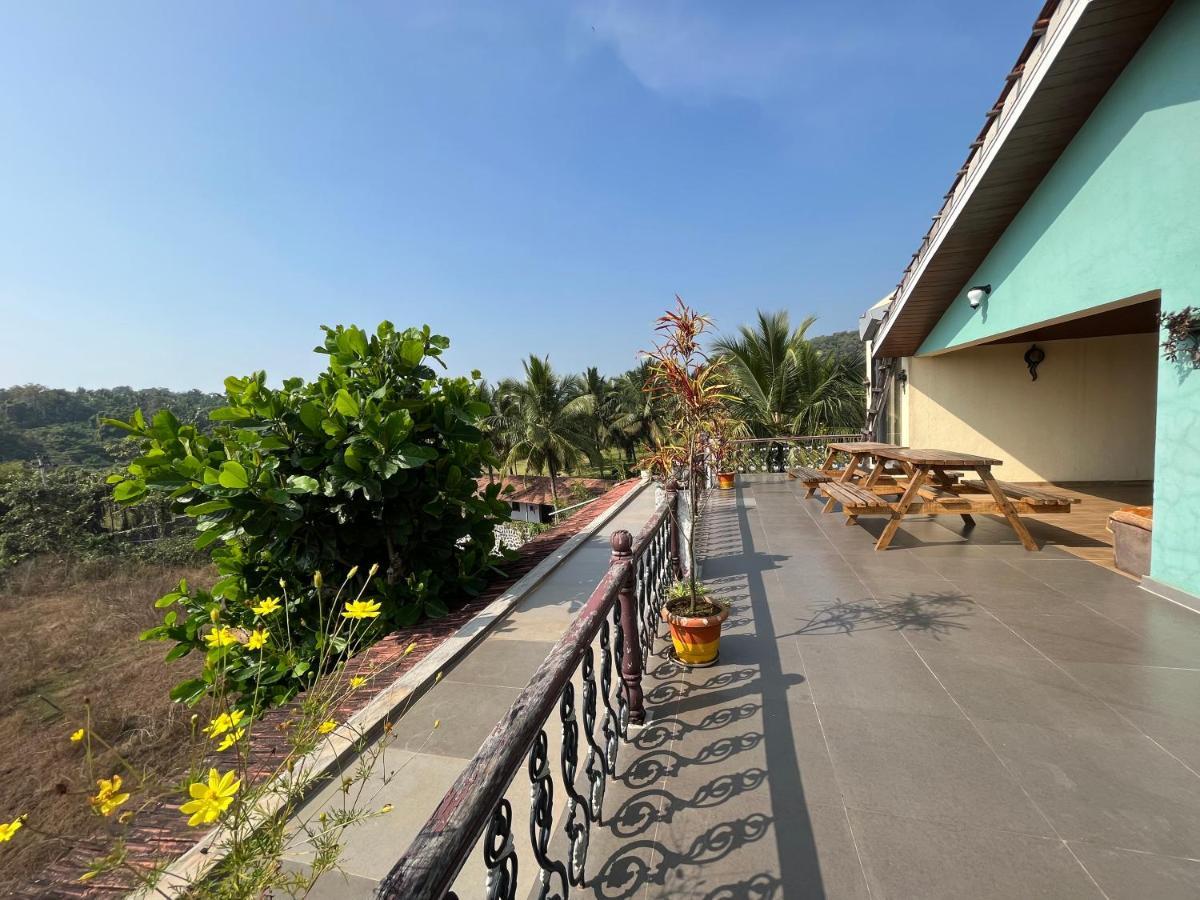 Rutu Enclave Bed & Breakfast Murūd Екстериор снимка
