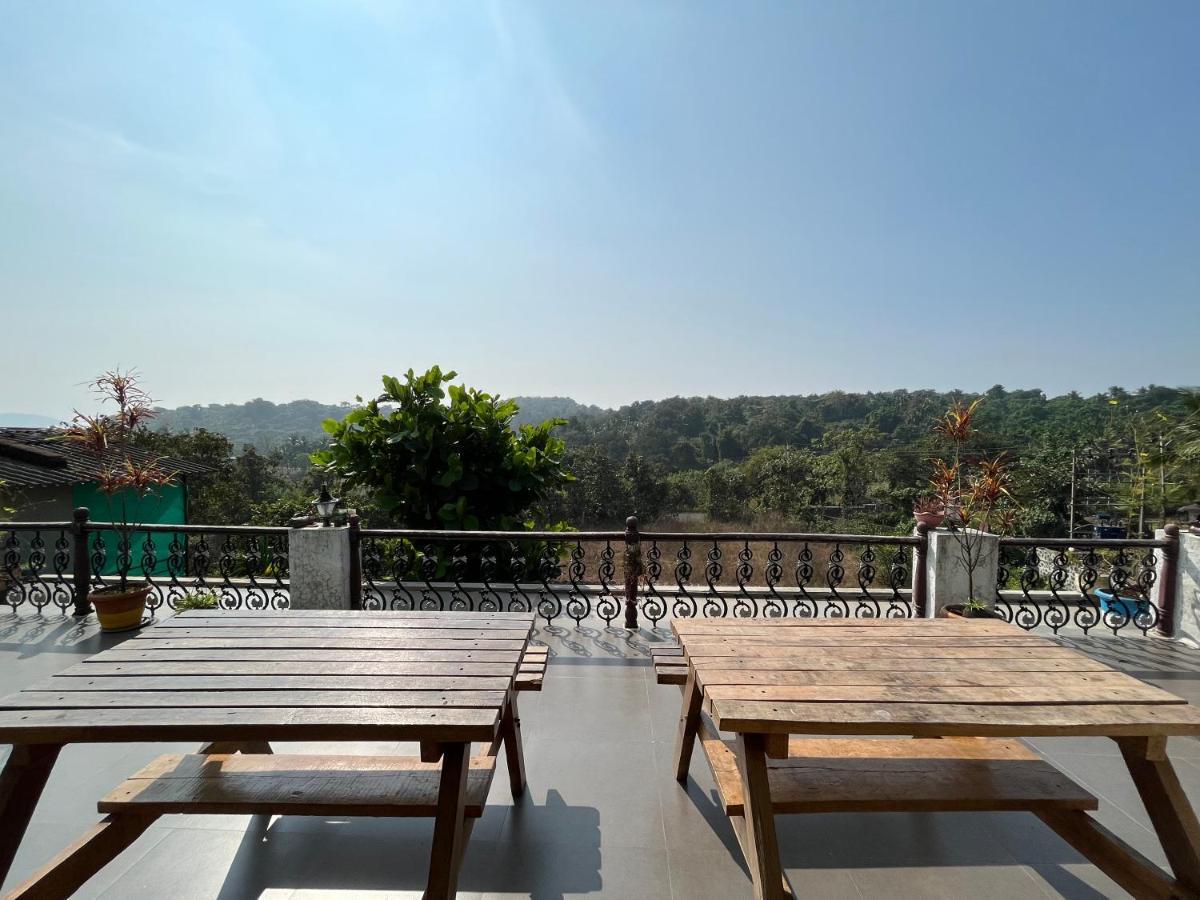 Rutu Enclave Bed & Breakfast Murūd Екстериор снимка