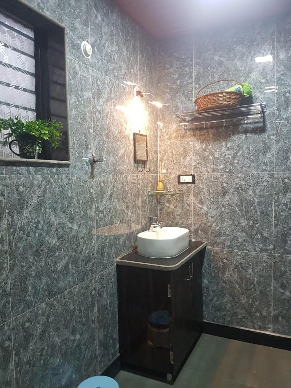 Rutu Enclave Bed & Breakfast Murūd Екстериор снимка