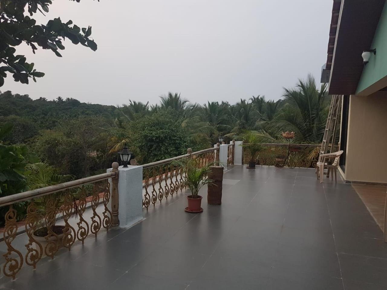 Rutu Enclave Bed & Breakfast Murūd Екстериор снимка