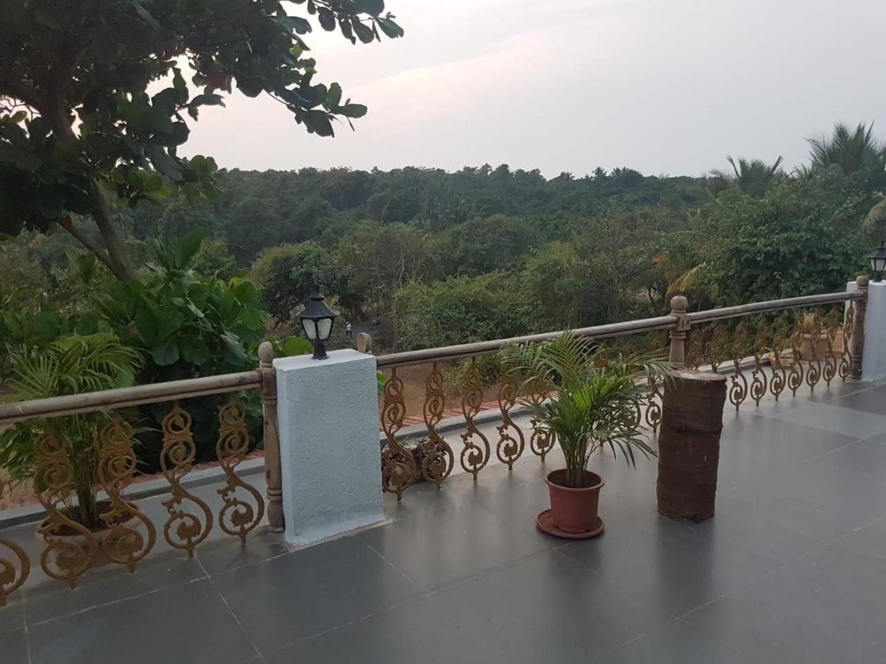 Rutu Enclave Bed & Breakfast Murūd Екстериор снимка