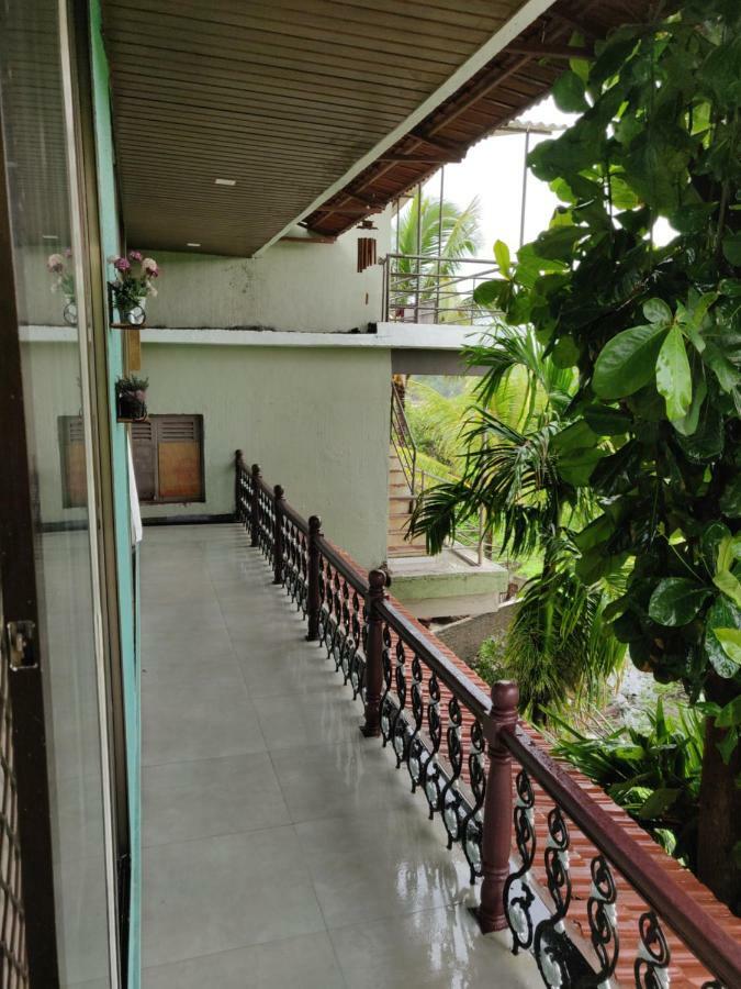 Rutu Enclave Bed & Breakfast Murūd Екстериор снимка